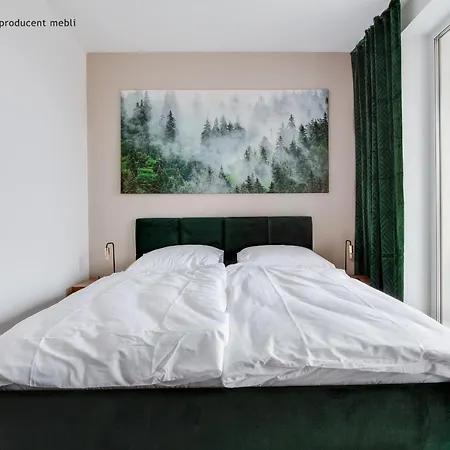 Gaj Nad Jeziorem żywieckim Laguna Beskidów *